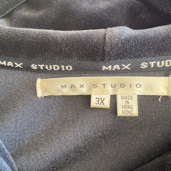 Max size 3X velour suit - Picture 4 of 8
